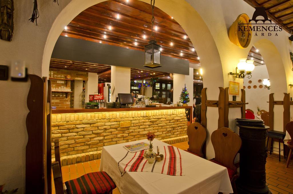 Kemences Csarda Es Panzio Hotel Hajduszoboszlo Ngoại thất bức ảnh